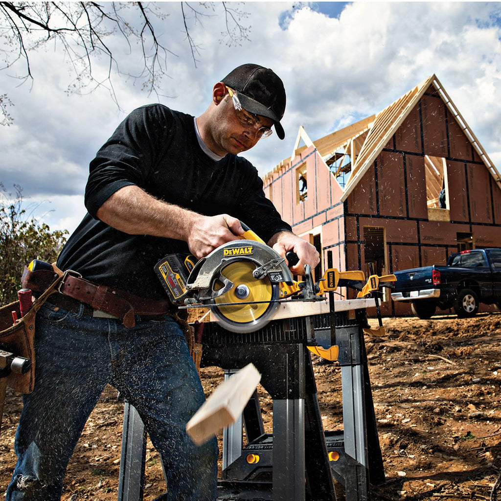 Cordless 7-1/4 in. Circular Saw B13980