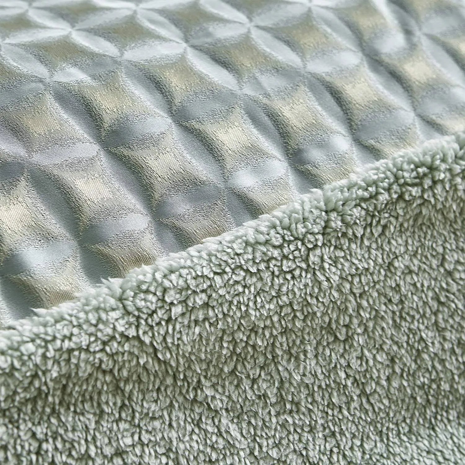 Oversized Jacquard Comforter Queen S287128