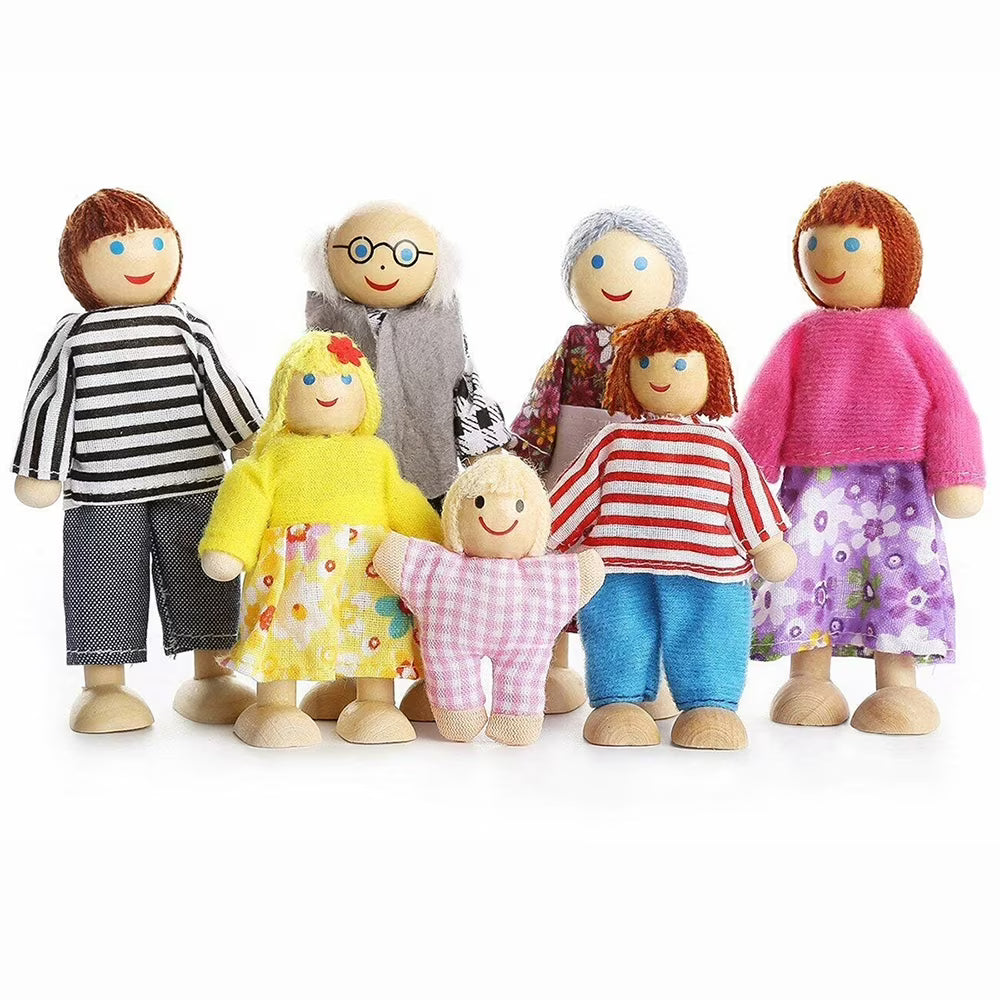 Wooden Dolls Family Playset Set of 7 Z6782