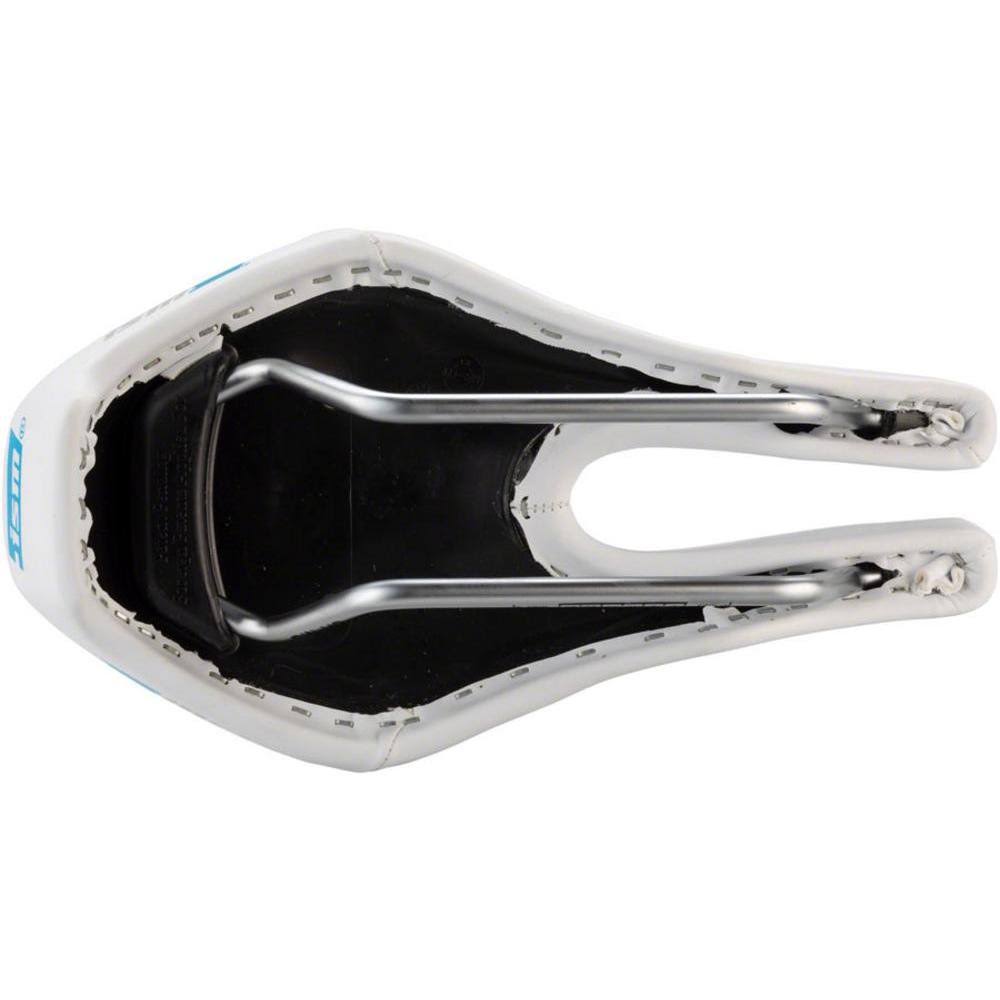 White Saddle F628389