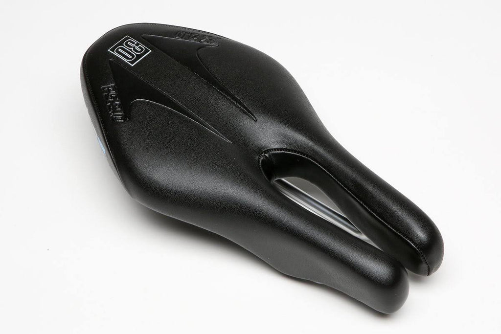White Saddle F628389