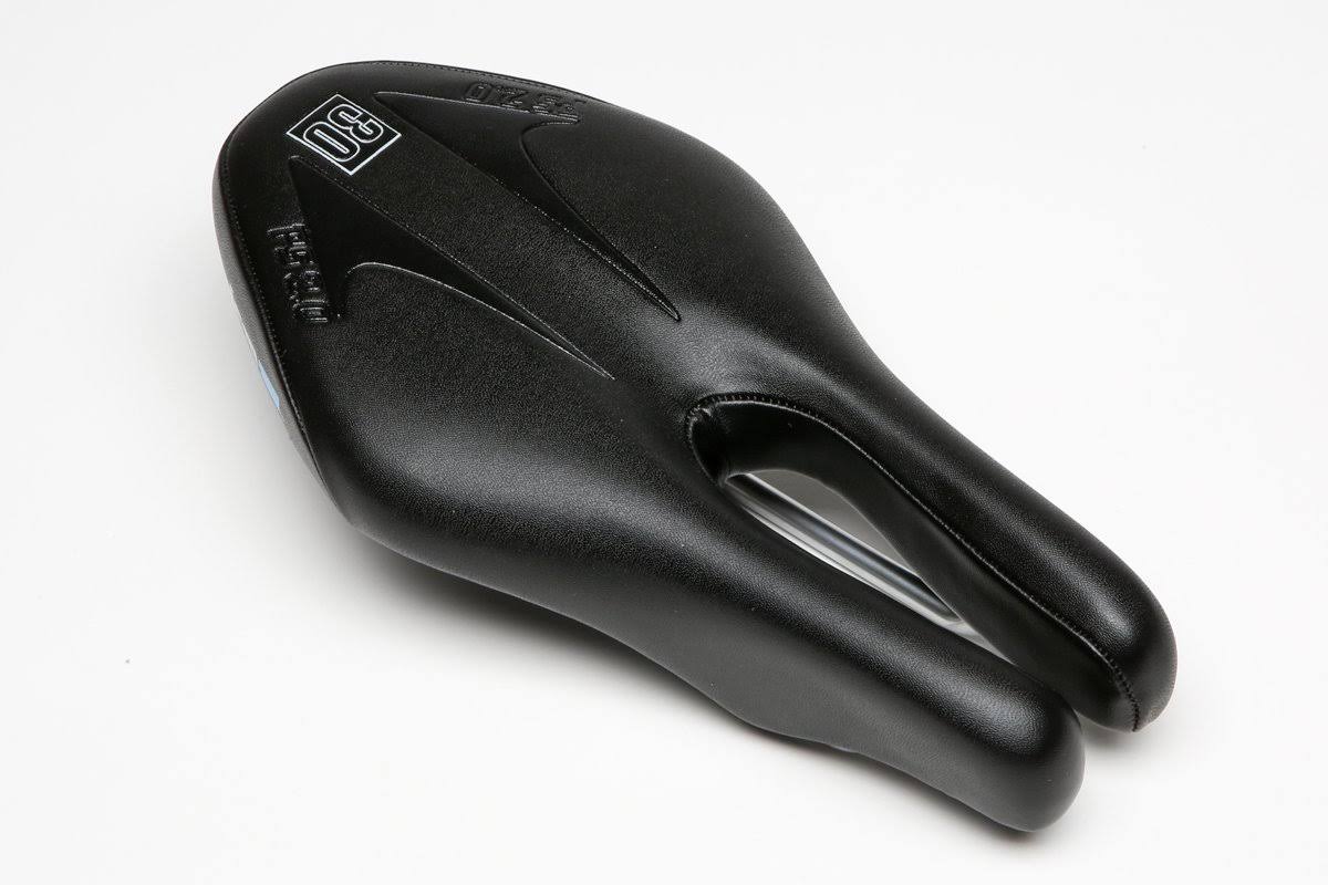 White Saddle F628389
