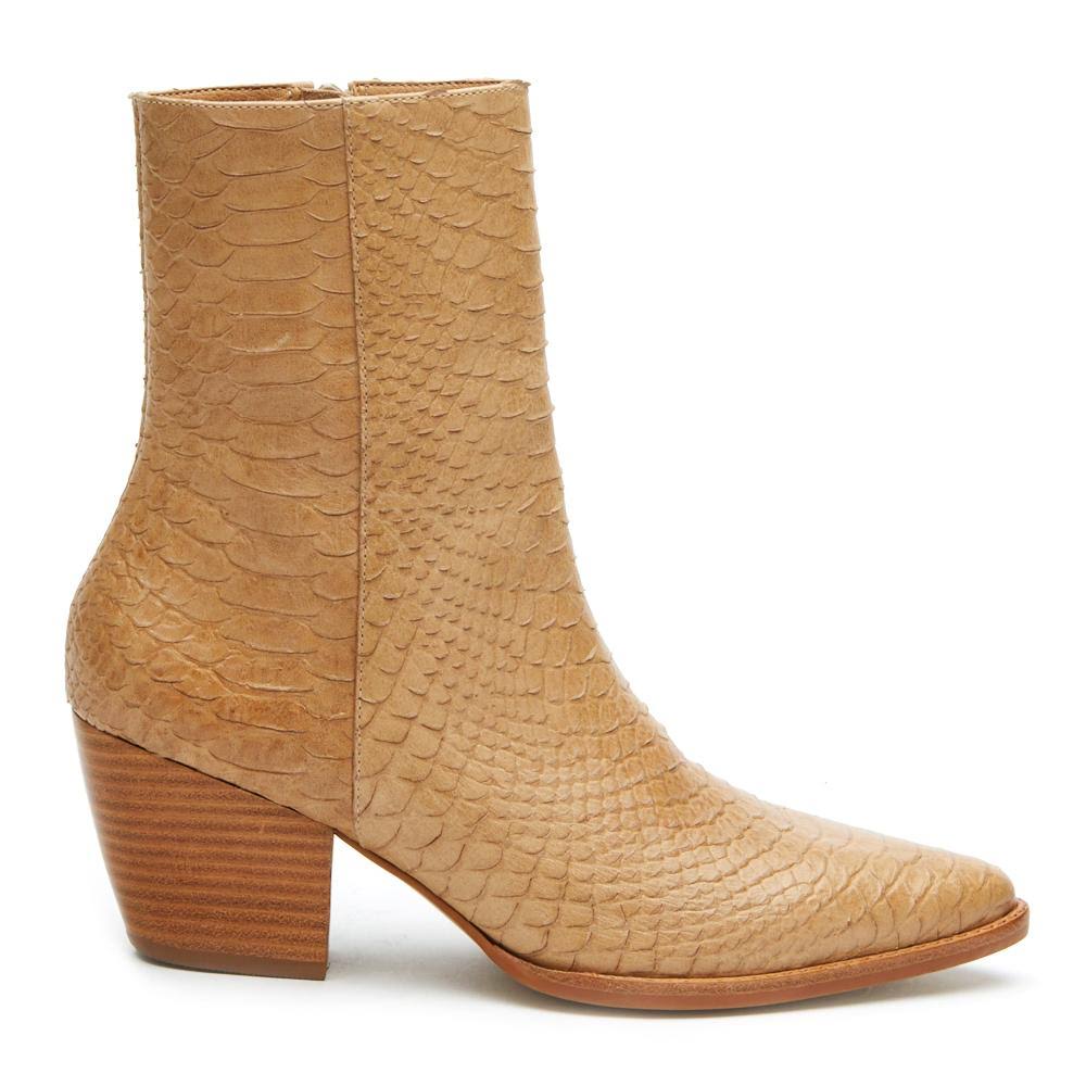 Tan Snake 9.5 A3248