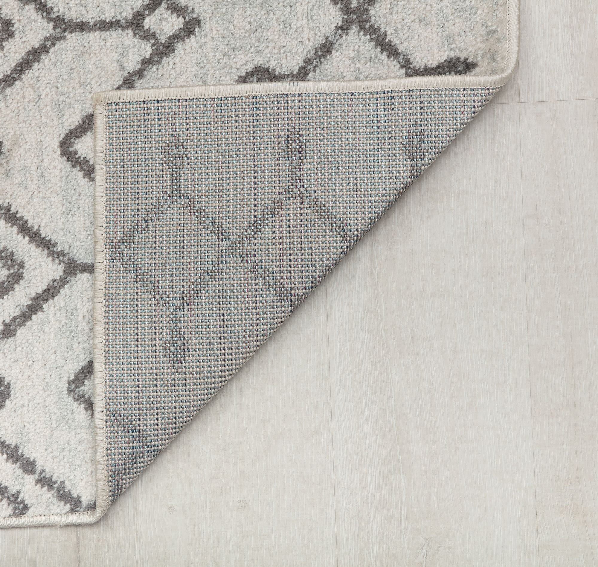 White Area Rug R824