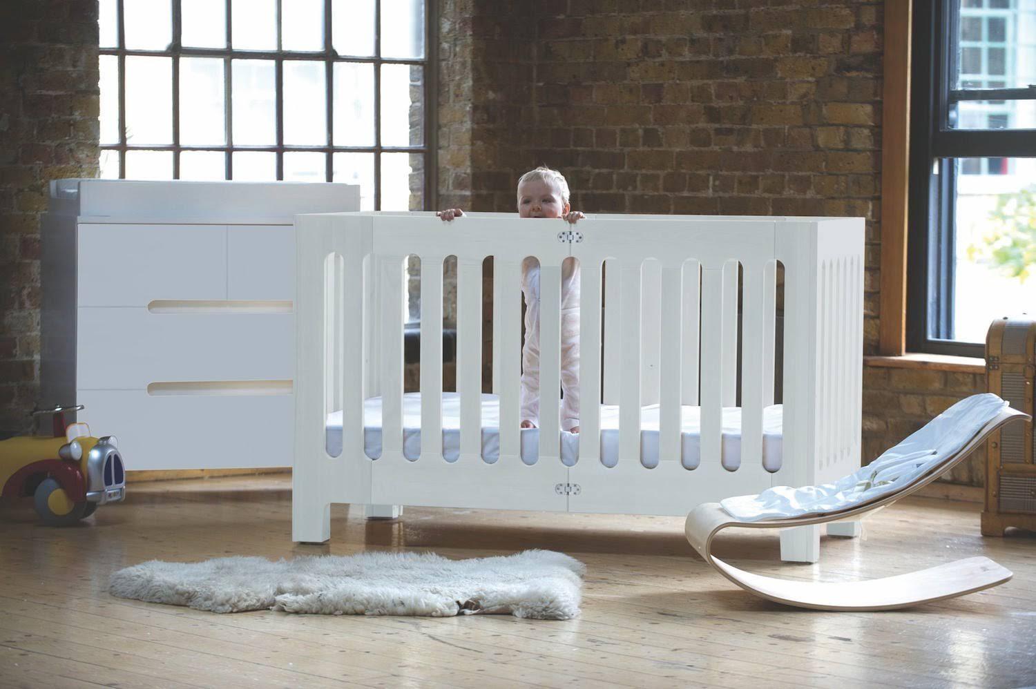 Cappuccino Max Crib R543376