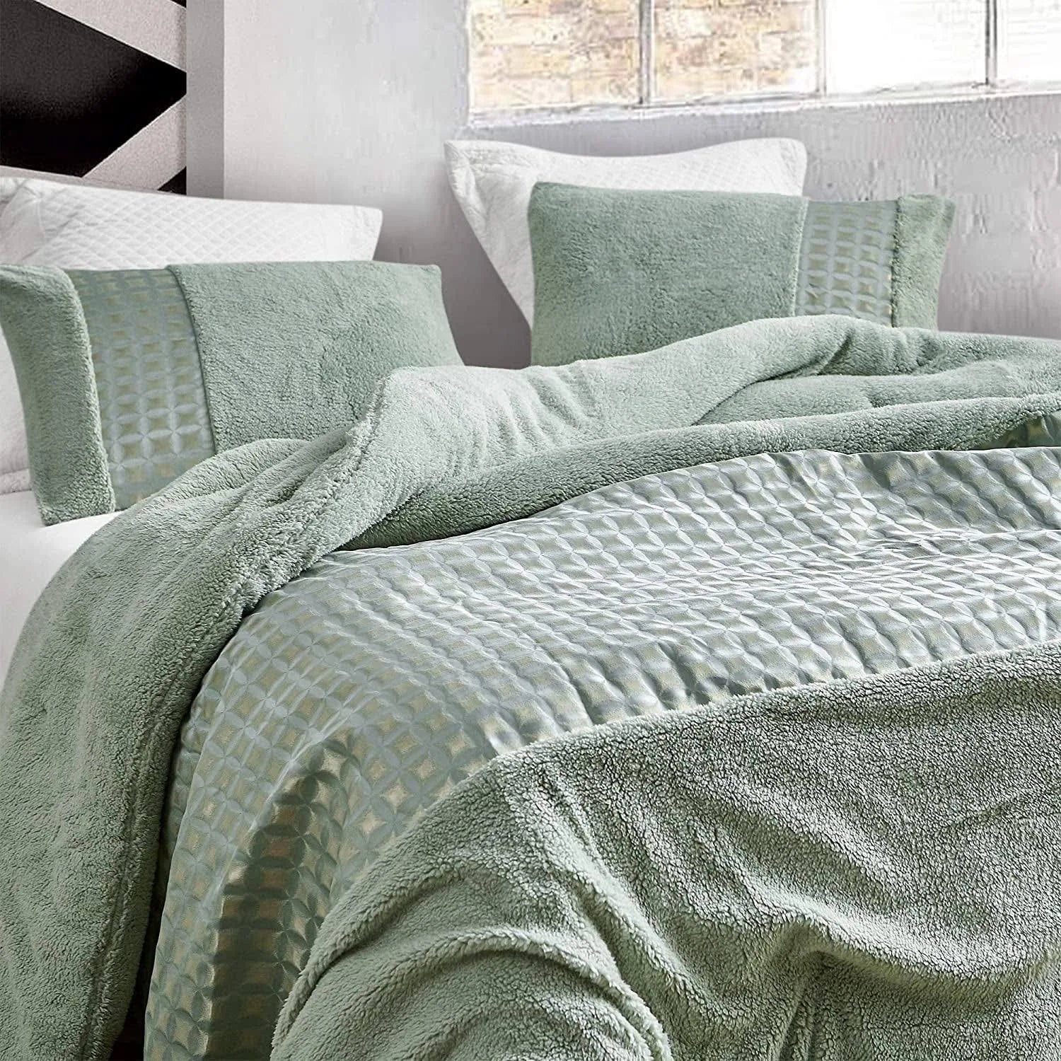 Oversized Jacquard Comforter Queen S287128