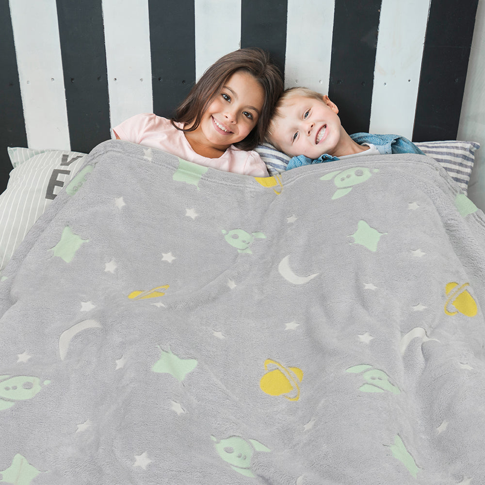 Glow in the Dark Soft Plush Fleece Blanket, 50x60 M66719