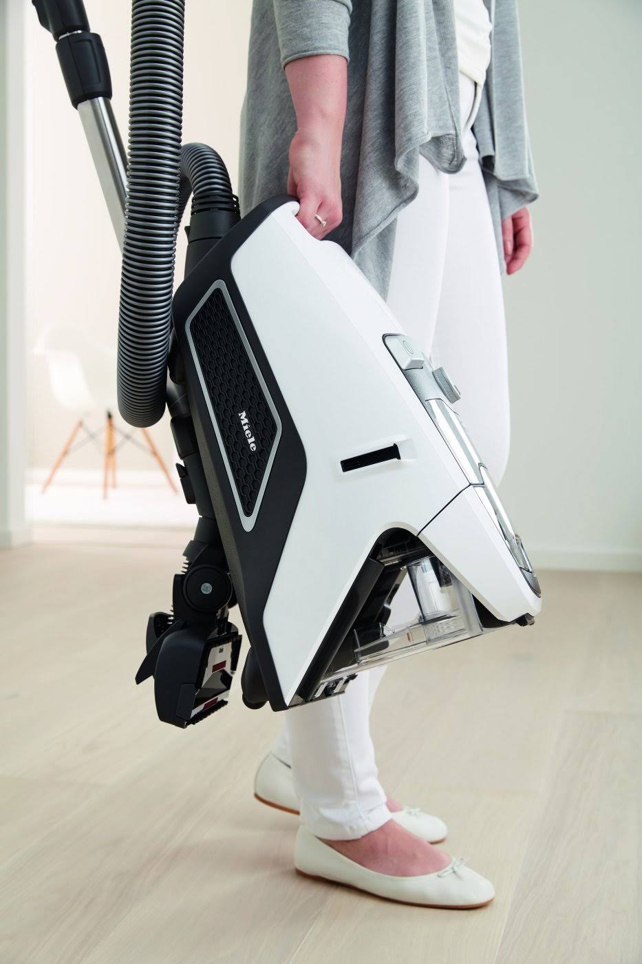 Bagless Canister Vacuum X71156