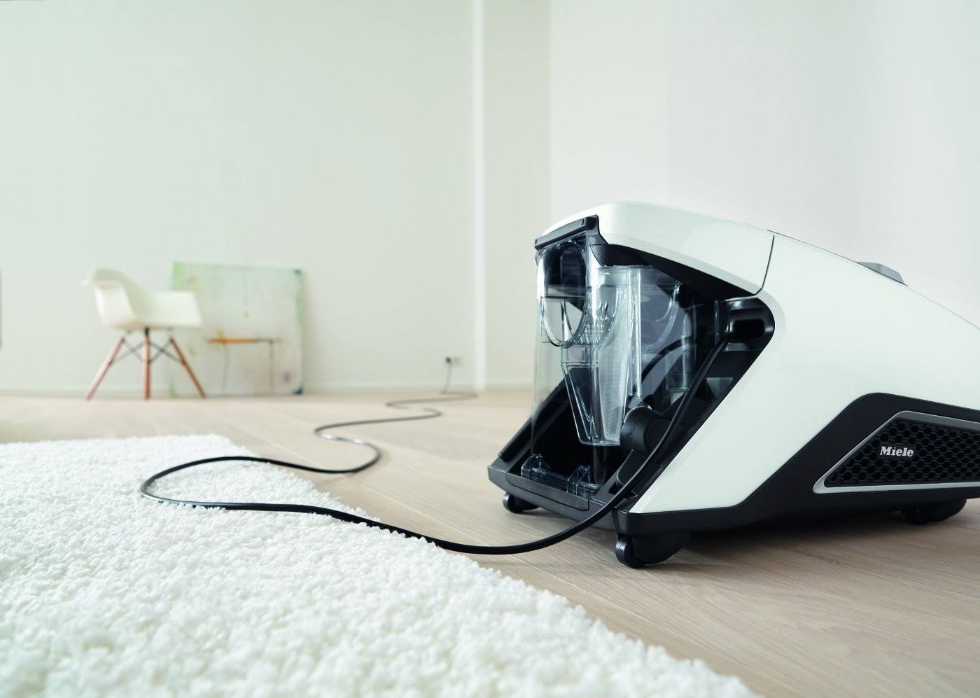 Bagless Canister Vacuum X71156